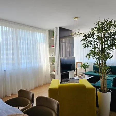 Daire Parkside - Air Albania View