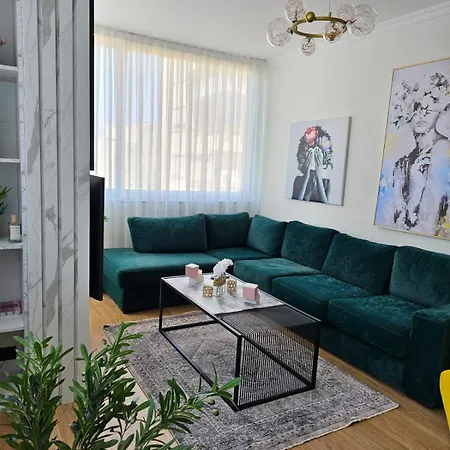 Parkside - Air Albania View Daire