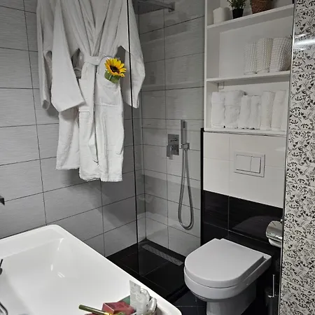 Apartamento Parkside - Air Albania View Tirana