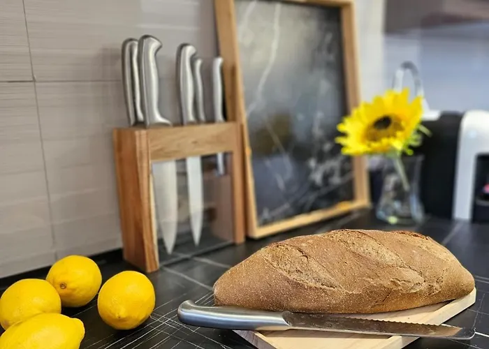 Parkside - Air Albania View Apartman Tirana