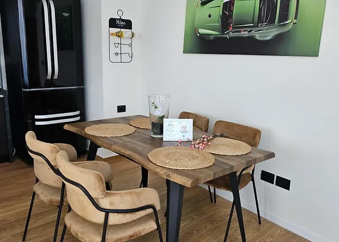 Apartman Parkside - Air Albania View *