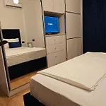 Parkside - Air Albania View דירה