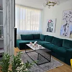 Parkside - Air Albania View דירה