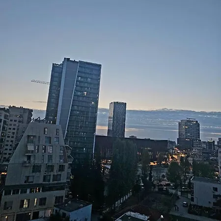 Apartman Parkside - Air Albania View