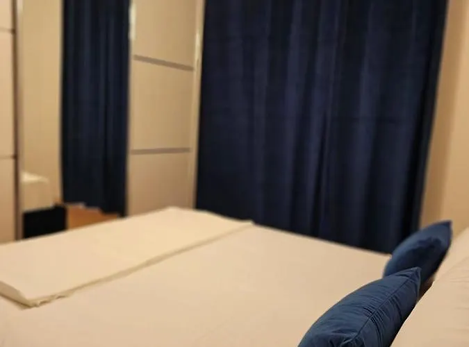 Parkside - Air Albania View Apartment *