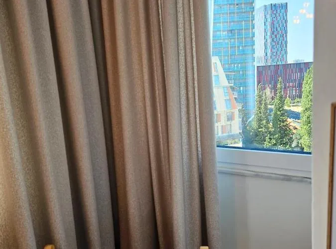 Apartment Parkside - Air Albania View Tirana