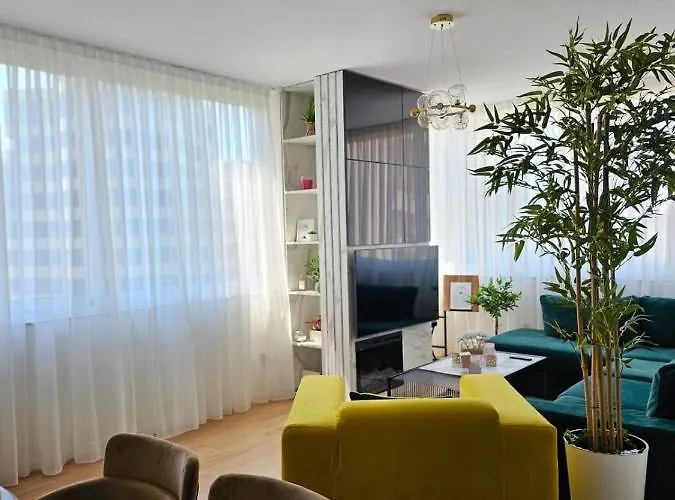 Apartment Parkside - Air Albania View