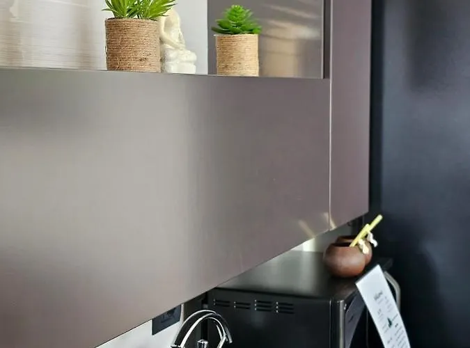 Parkside - Air Albania View Apartment Tirana