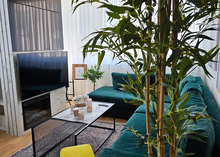 Apartment Parkside - Air Albania View