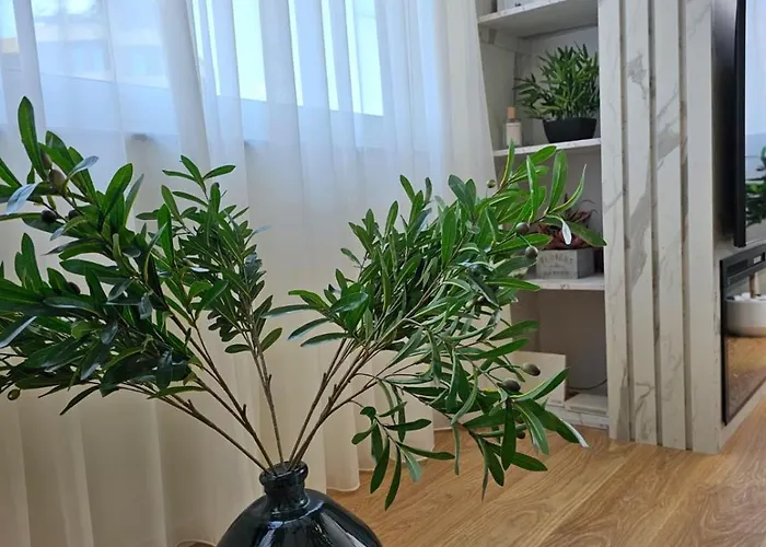 Apartment Parkside - Air Albania View